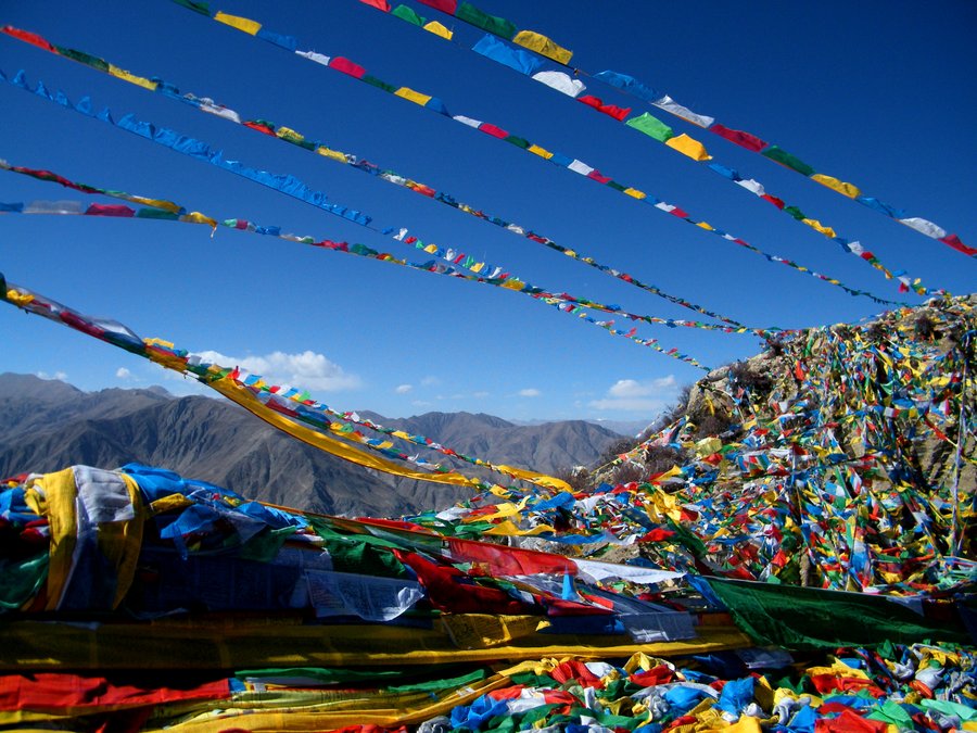 prayer flags tibetan