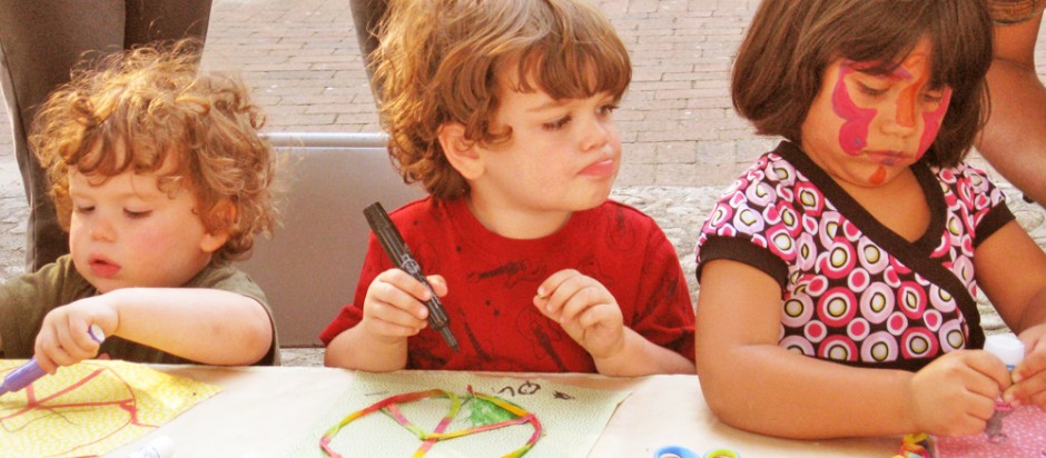 Children making peace flags 16