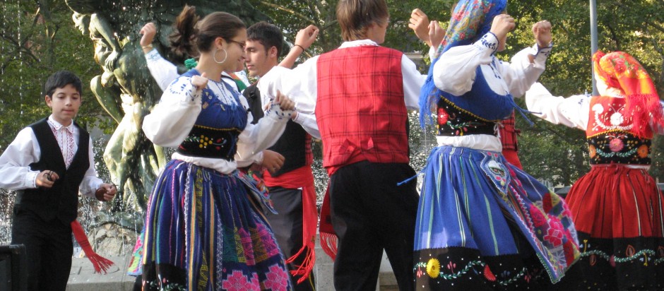Rancho Folklorico perform on Peace Day 7